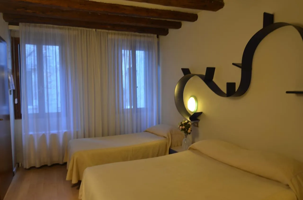 Hotel Piccolo Tiepolo Wenecja 0*,